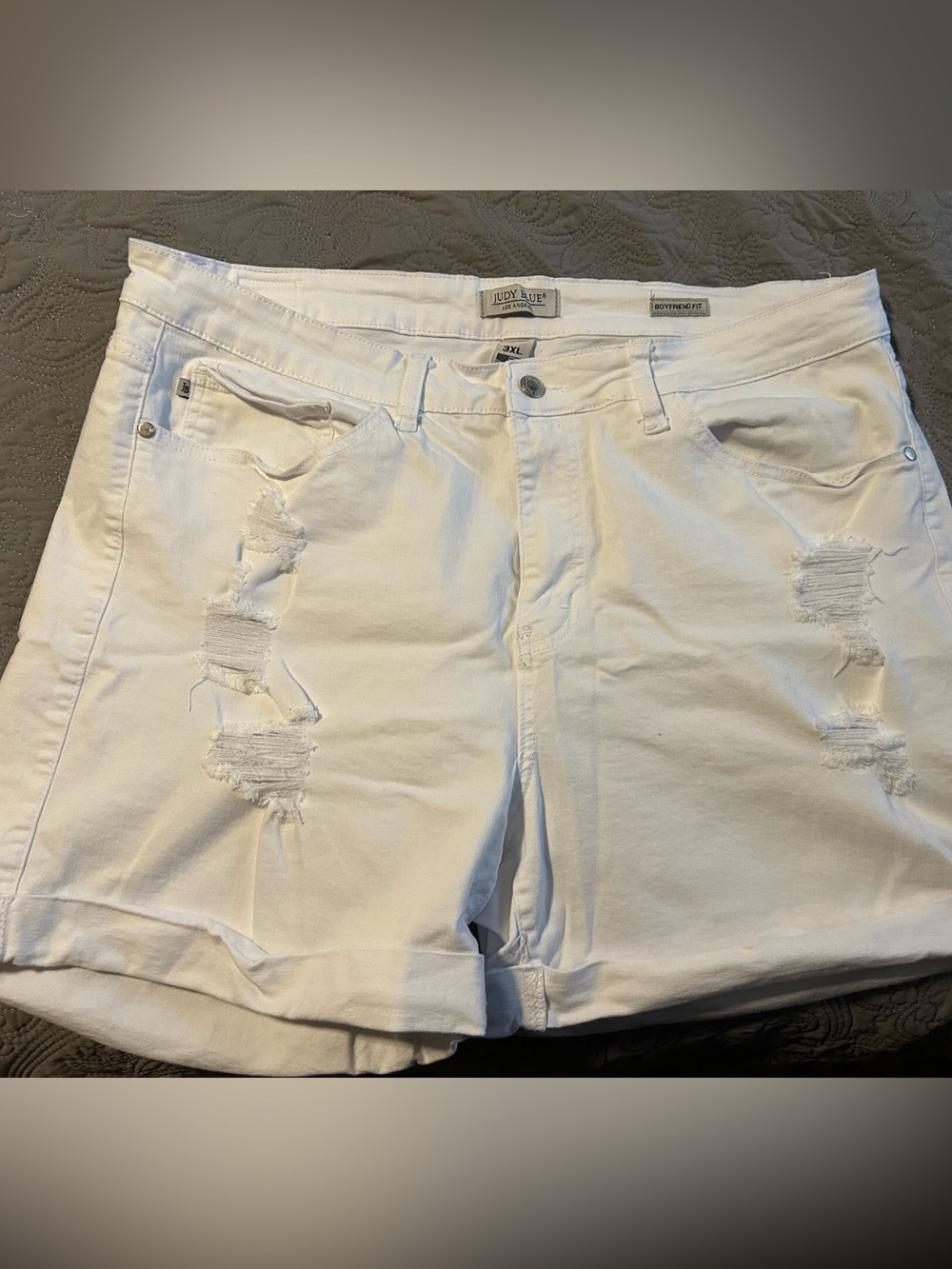 White Distressed Women’s Jeans Shorts